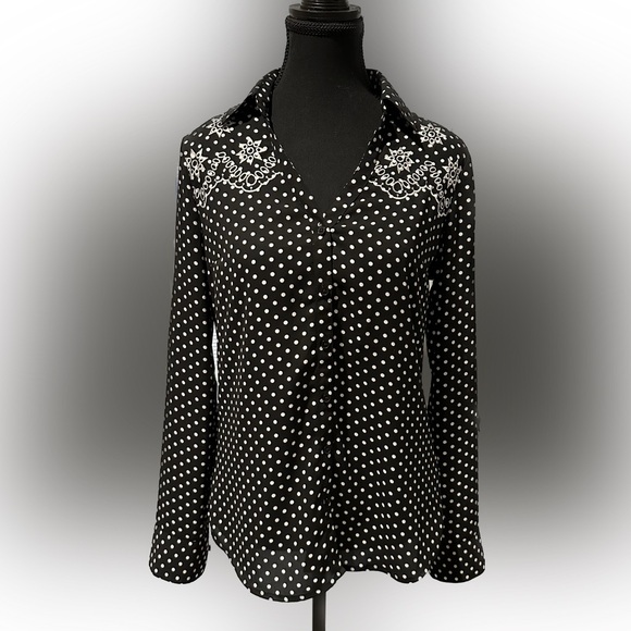 Express Tops - EXPRESS  | PORTOFINO EMBROIDERED BUTTON DOWN SHIRT